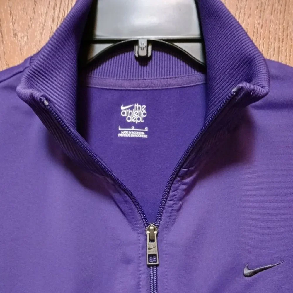 Nike (Sports Jacket)-(Purple/Grey)-(Pre-owned)-(New Condition)-(Size L)-$40.00 - Picture 4 of 4